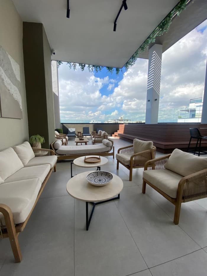 Apartamento en venta en Evaristo Morales  Santo Domingo - foto 1
