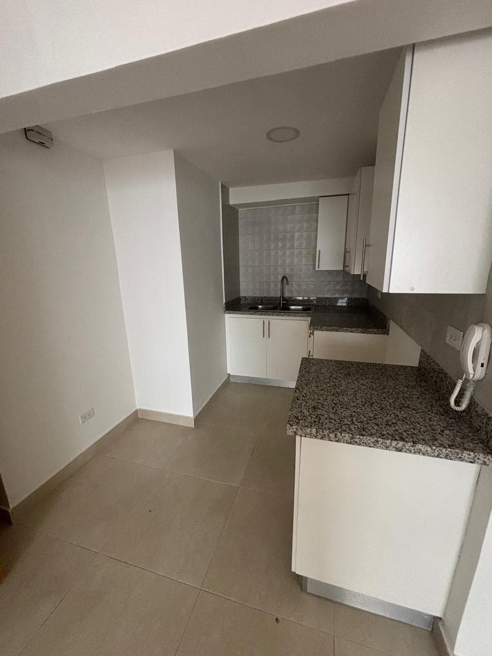 Apartamento en Venta en Evaristo Morales Santo Domingo - foto 1
