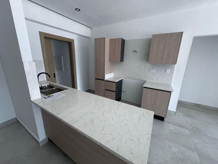 Apartamento en alquiler a estrenar en Evaristo Morales - foto 1