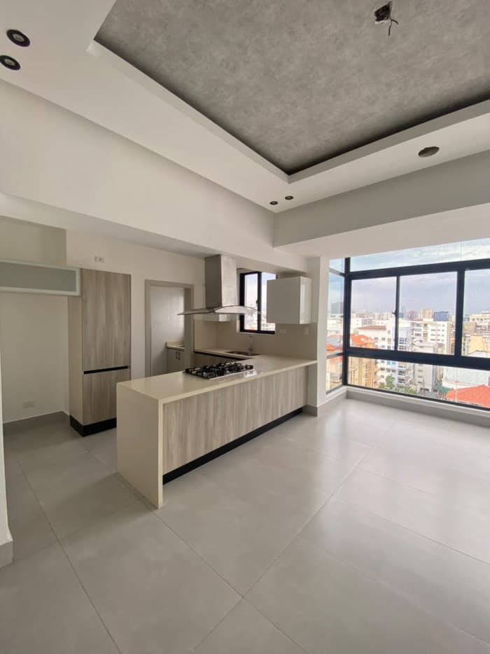 Venta de Penthouse en Evaristo Morales, Santo Domingo - foto 1