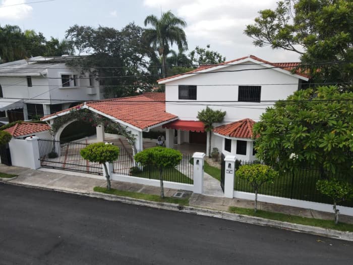 Casa en Venta  en  Altos de Arroyo Hondo III - foto 1