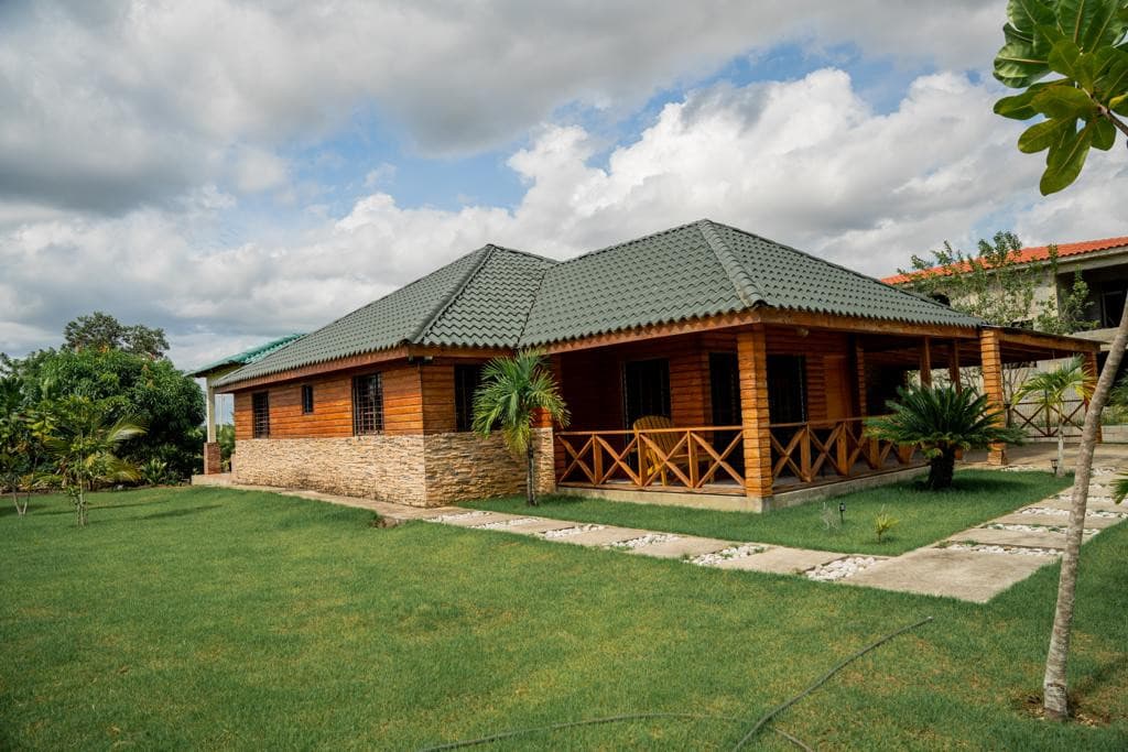 Villa en Venta en Proyecto Vacacional en Bayaguana - foto 1