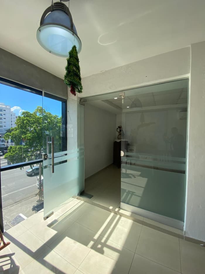 Local Comercial en Renta Av 27 de febrero Santo Domingo - foto 1