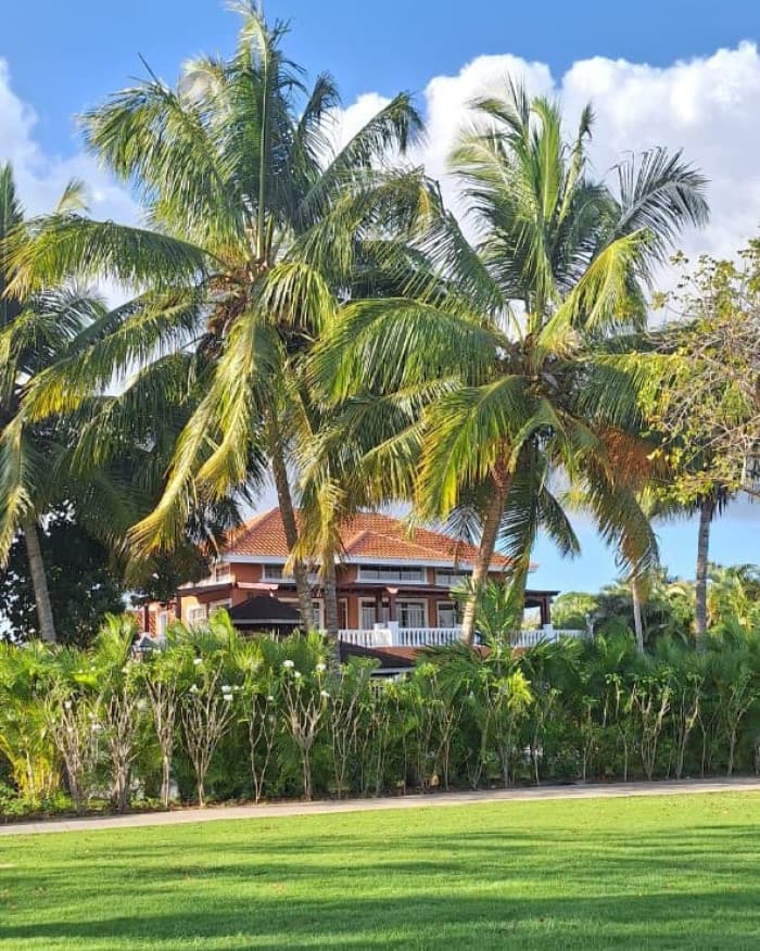 En Venta Villa Amueblada en Guavaberry Golf - foto 1