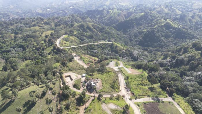 Venta de terreno en Jarabacoa, La Vega. - foto 1