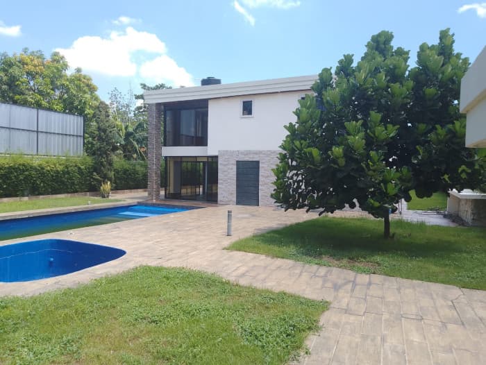 Casa en Venta con Piscina en Bonao - foto 1