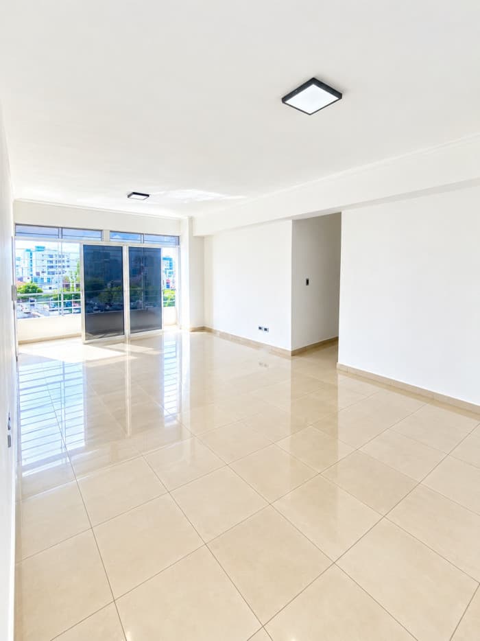 Apartamento en Venta, 3 habitaciones  Evaristo Morales. - foto 1