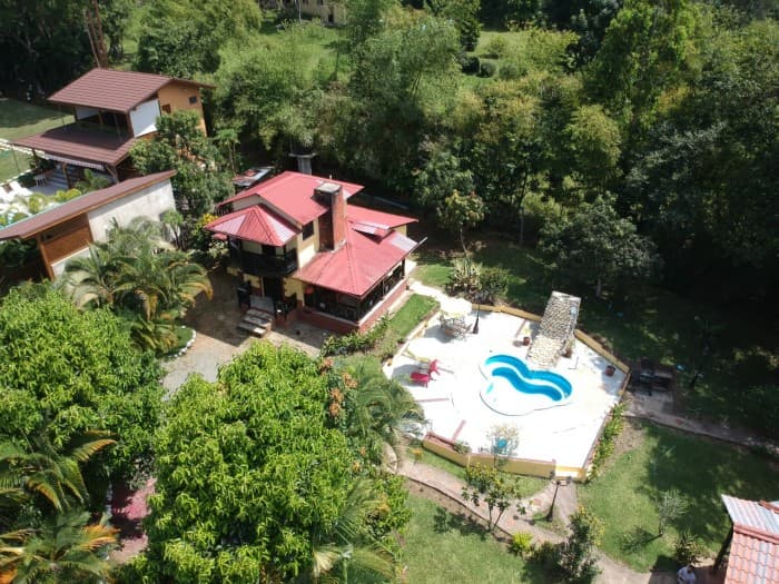 Casa con enorme solar en Venta en Jarabacoa - foto 1