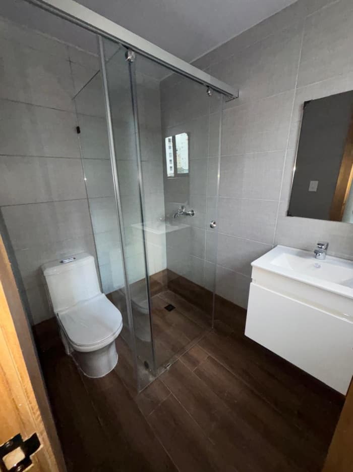 Amplio apartamento nuevo en Naco en alquiler - foto 3