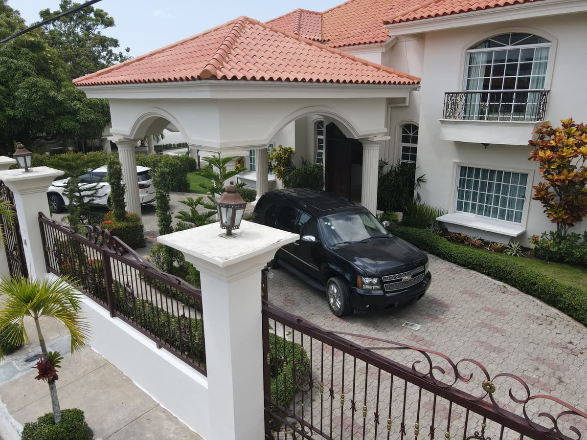 Casa en Venta de Lujo en Arroyo Hondo III - foto 2
