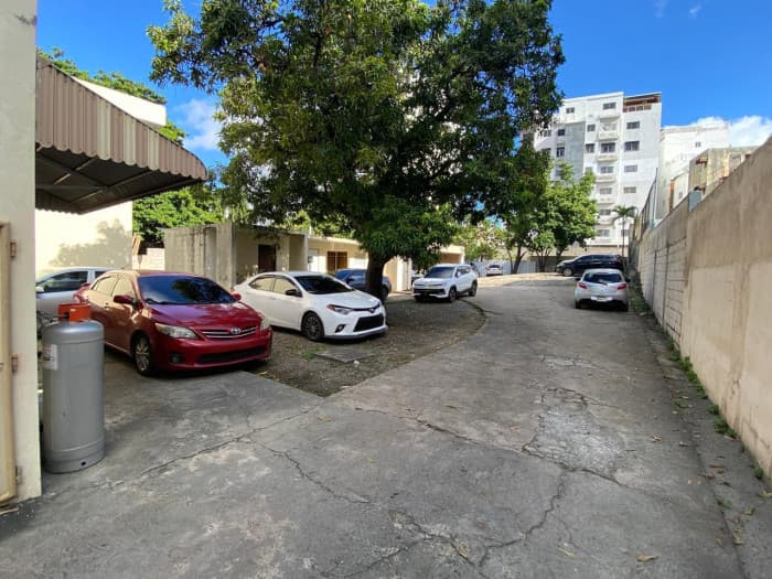Terreno en Venta en Av 27 de Febrero Santo Domingo  - foto 2