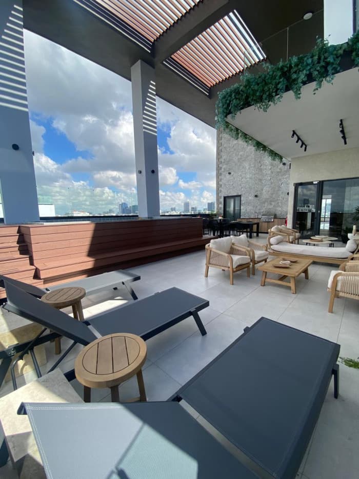 Apartamento en venta en Evaristo Morales  Santo Domingo - foto 2