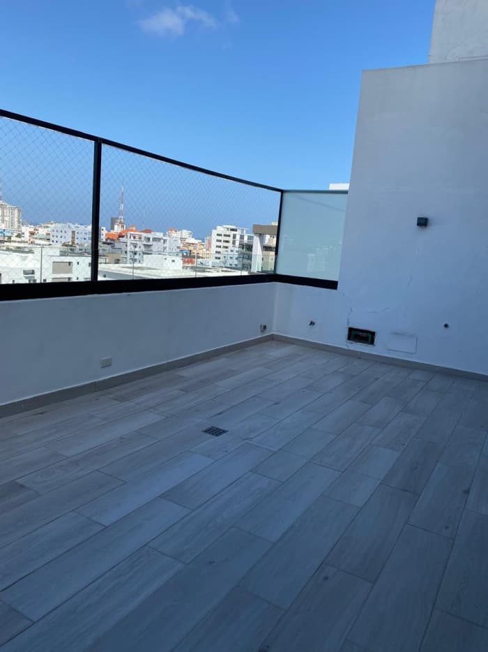 Venta de Penthouse en Evaristo Morales - foto 3