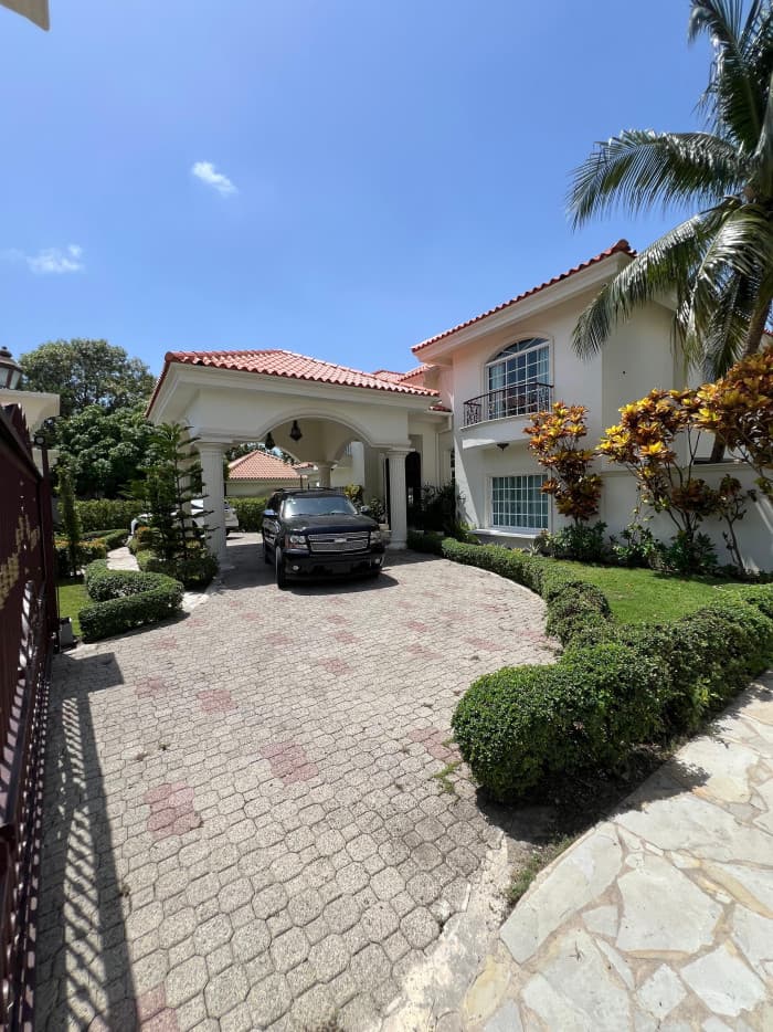 Casa en Venta de Lujo en Arroyo Hondo III - foto 3