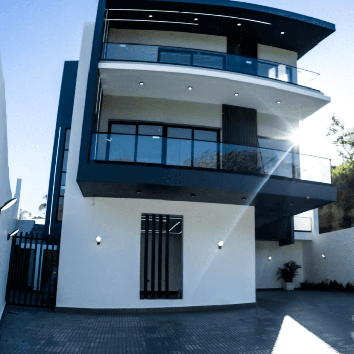 Moderna casa en Venta en Altos de Arroyo Hondo III - foto 2