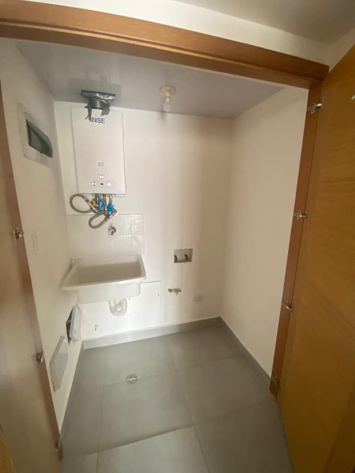 Renta y Venta de Apartamento en Evaristo Morales - foto 2