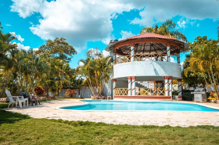 Villa Amueblada en Venta en Pedro Brand con piscina - foto 2