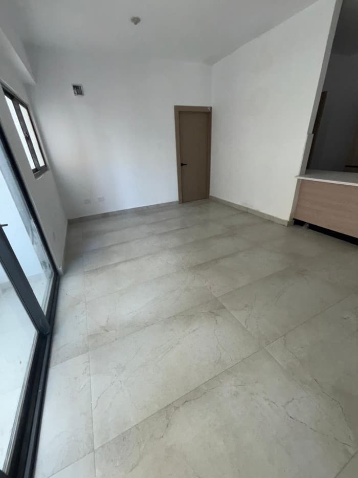 Venta de apartamento 1h, 1.5b en Evaristo Morales - foto 4
