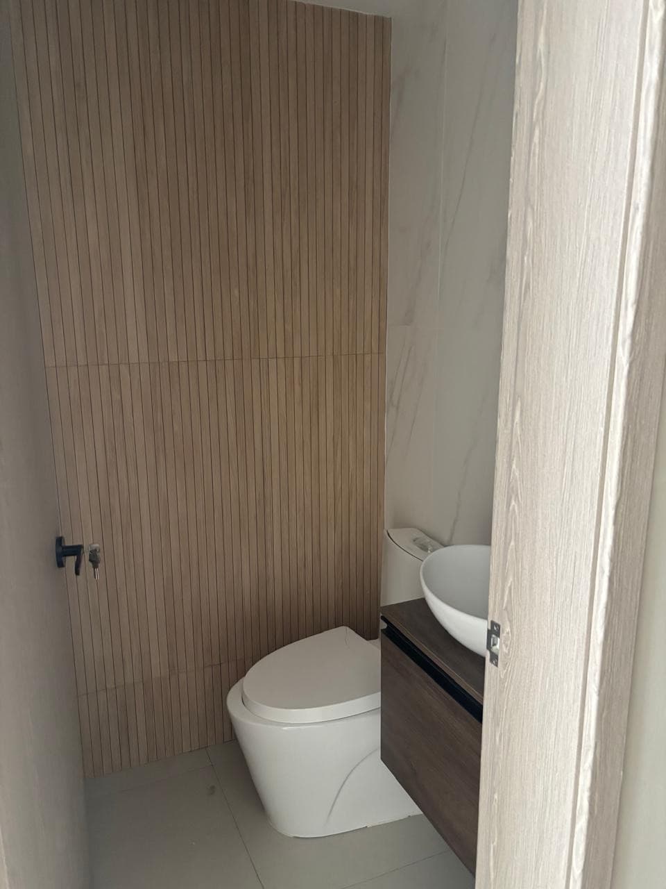 Venta de apartamento en Evaristo Morales Santo Domingo - foto 2