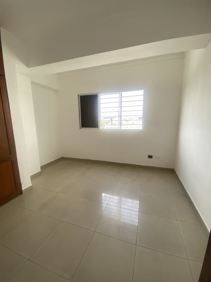 Apartamento en Venta, 3 habitaciones  Evaristo Morales. - foto 4