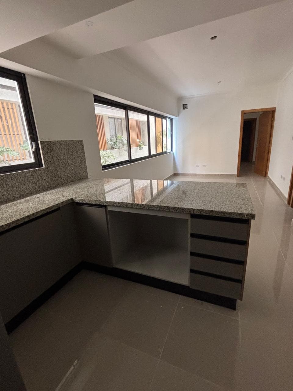 Venta de apartamento a estrenar en Bella Vista - foto 2