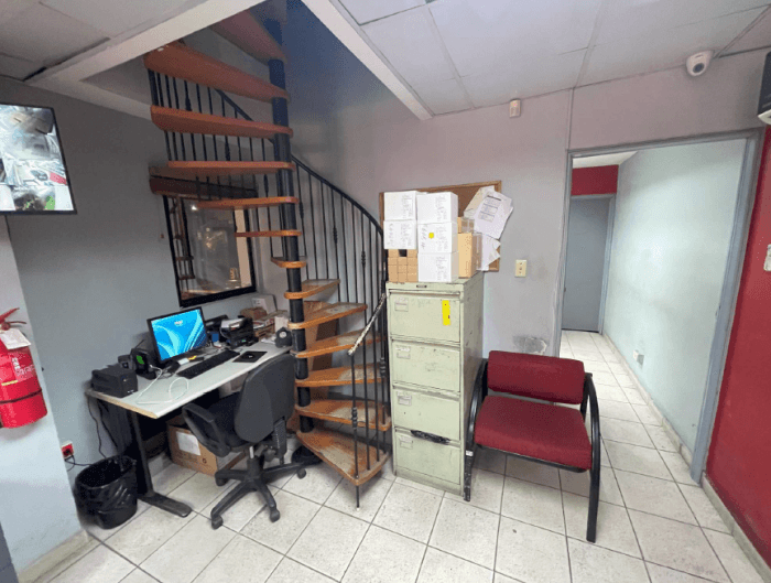 Edificio Comercial en Venta o Alquiler Ensanche Kennedy - foto 4