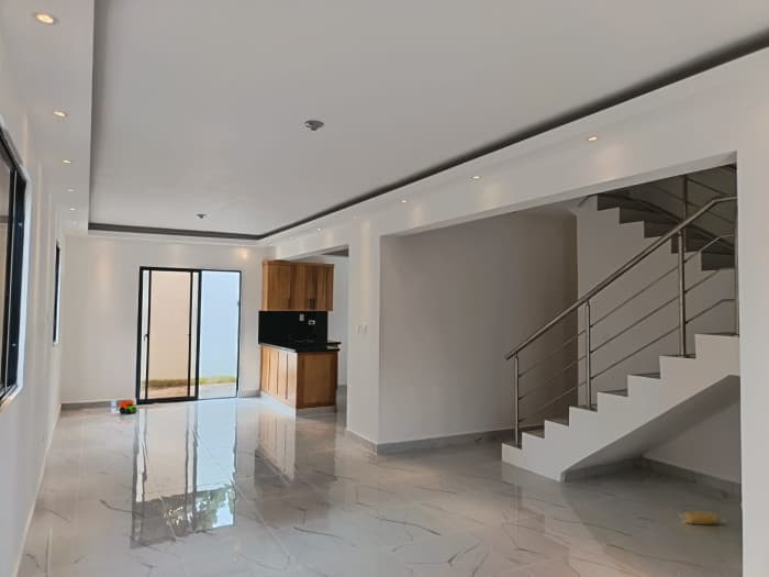 Casa  en Venta en Los Hidalgos, Santo Domingo Oeste - foto 2