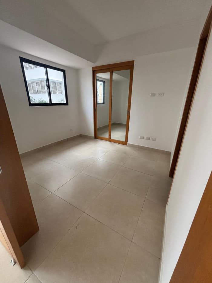Apartamento en Venta en Evaristo Morales Santo Domingo - foto 2