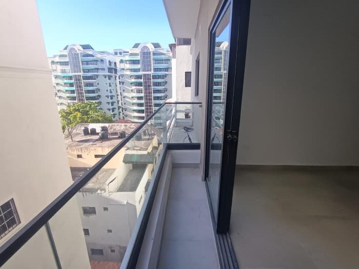 Apartamento en alquiler a estrenar en Evaristo Morales - foto 3