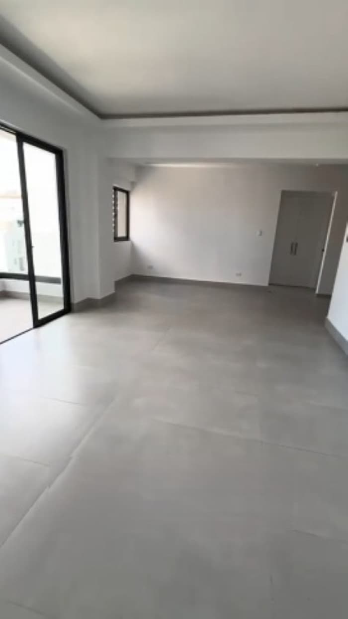 Apartamento en Renta en Evaristo Morales Santo Domingo - foto 2