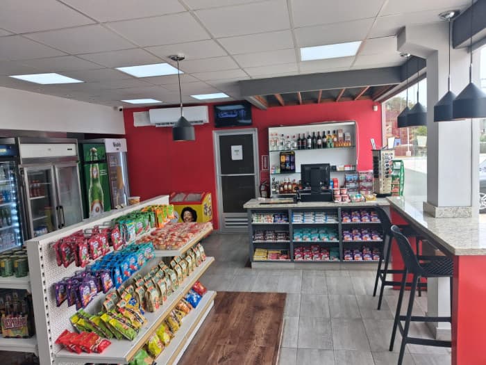 Car Wash y Food Shop en Alquiler en Baní - foto 6