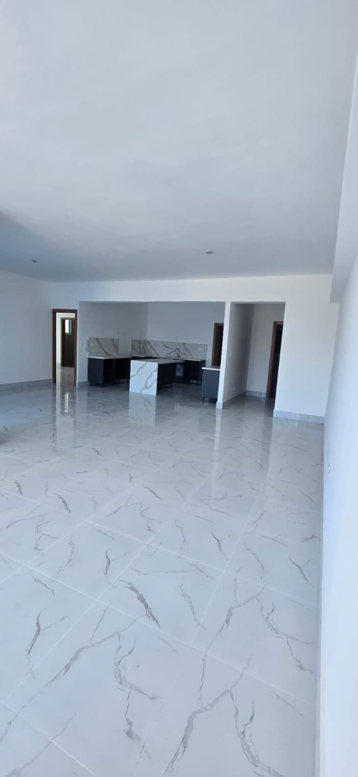 En Venta Apartamento en Bella Vista, Santo Domingo - foto 4