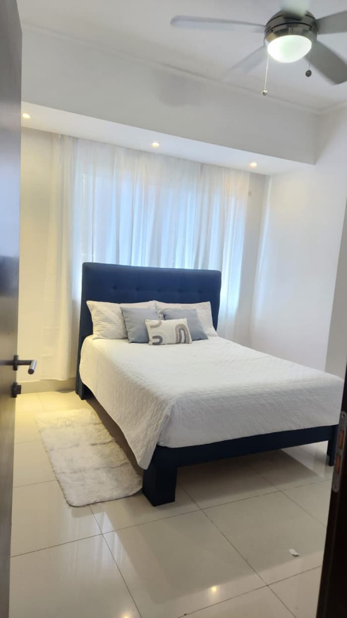 Venta o Alquiler apartamento amueblado en Naco - foto 3
