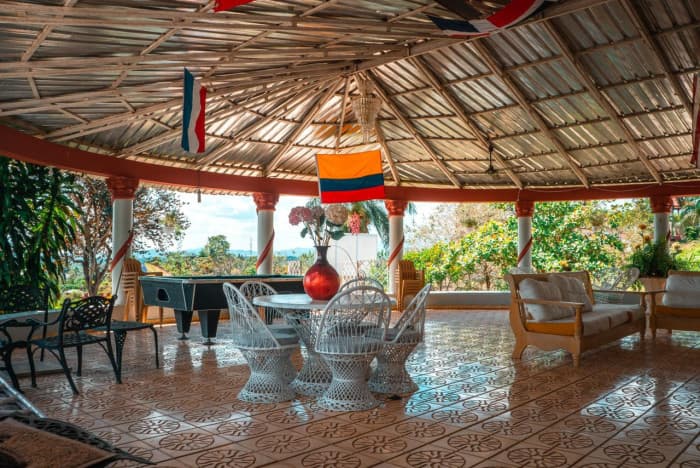 Villa Amueblada en Venta en Pedro Brand con piscina - foto 4
