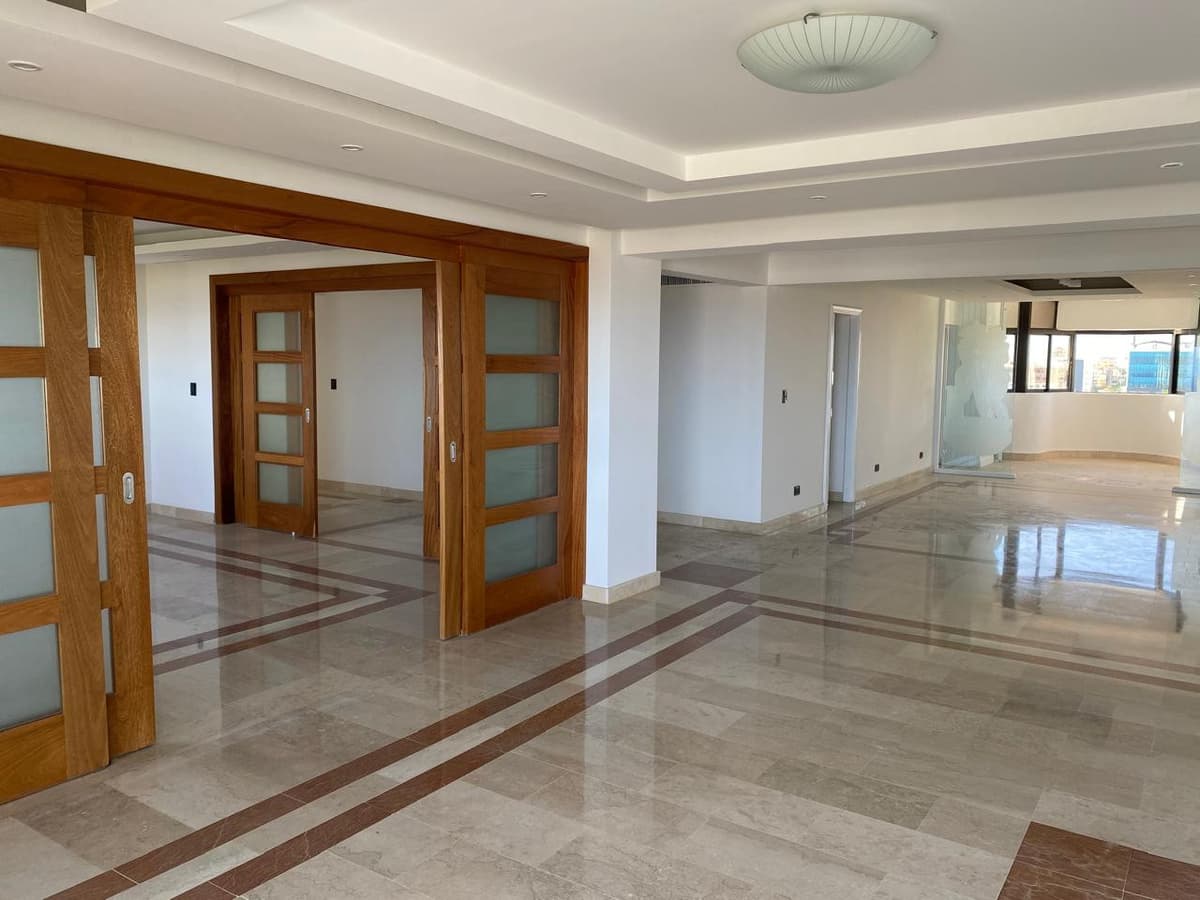 Espectacular Apartamento en alquiler Av. Anacaona - foto 2
