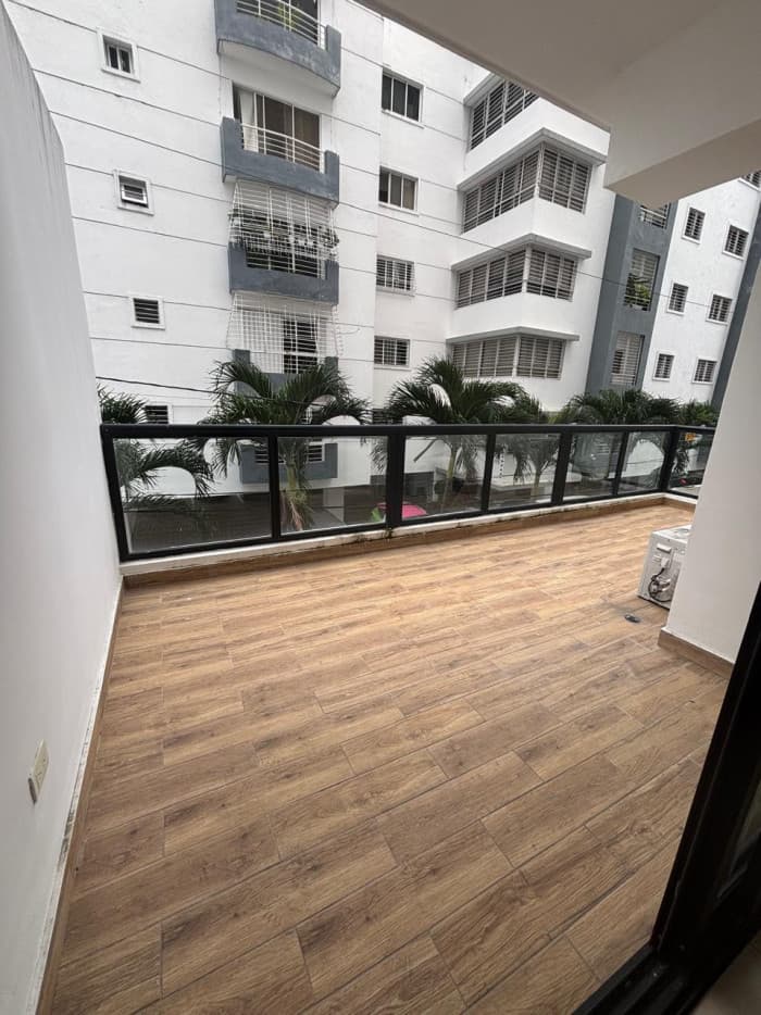 Apartamento en Venta en Evaristo Morales Santo Domingo - foto 3
