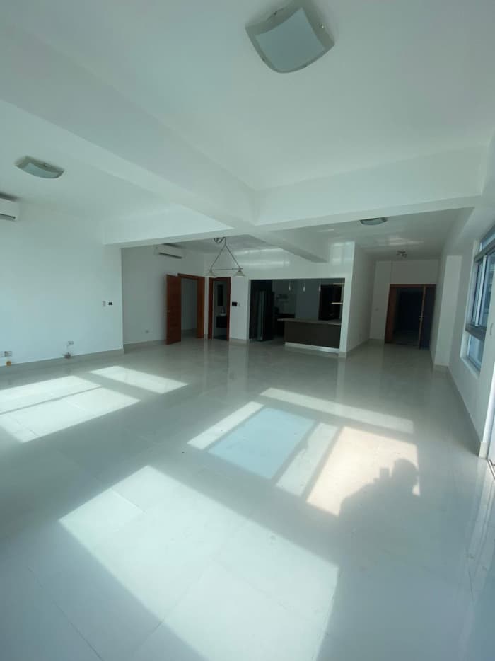 Alquiler de amplio Apartamento en Bella Vista - foto 3