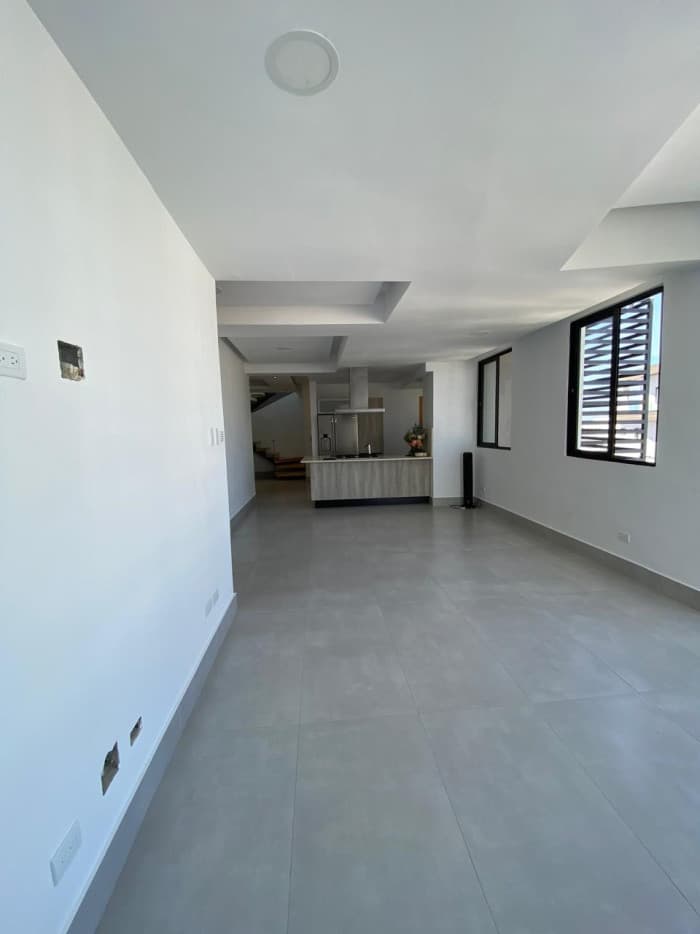 Venta de Penthouse en Evaristo Morales - foto 4
