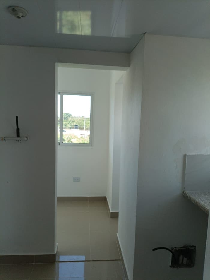 Apartamento en venta a estrenar sector de Las Américas - foto 2