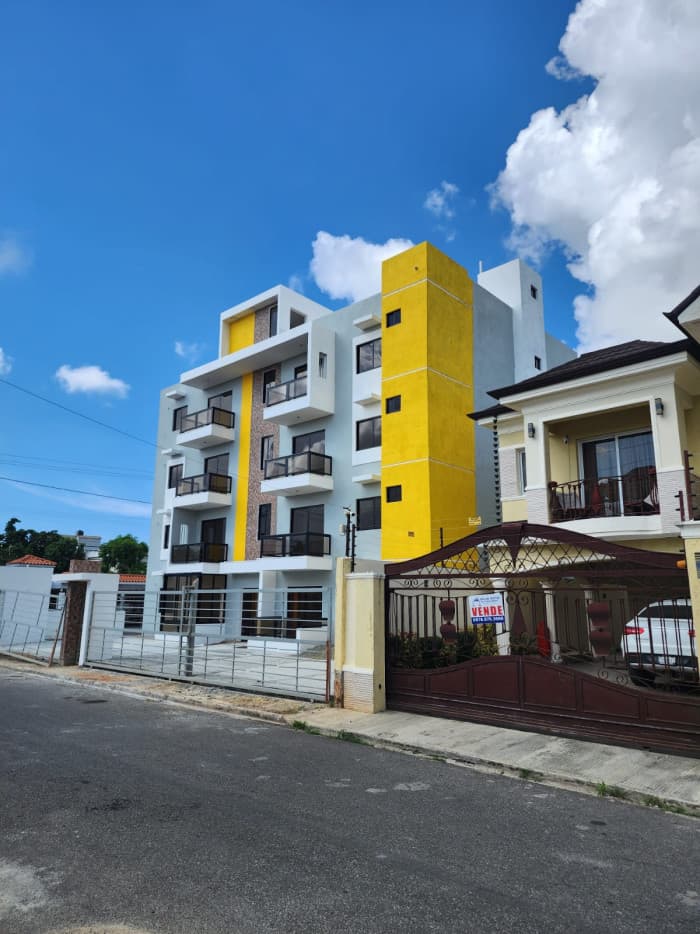 Apartamento en venta de 3 habitaciones en Santo Domingo - foto 2