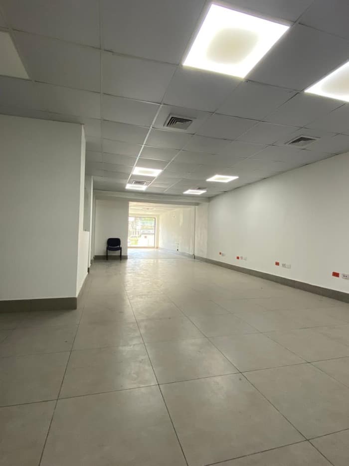 Local Comercial en Renta Av 27 de febrero Santo Domingo - foto 3
