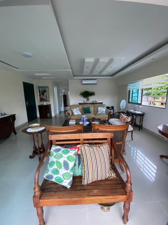 En Venta Apartamento en Evaristo Morales  - foto 3