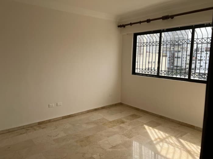 Alquiler espacioso Apartamento en Piantini - foto 4