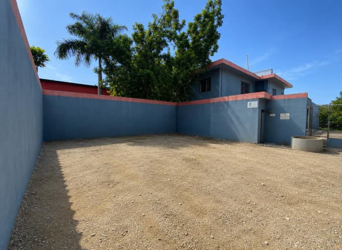 Terreno - Local Comercial en Alquiler en Av. Luperón. - foto 4