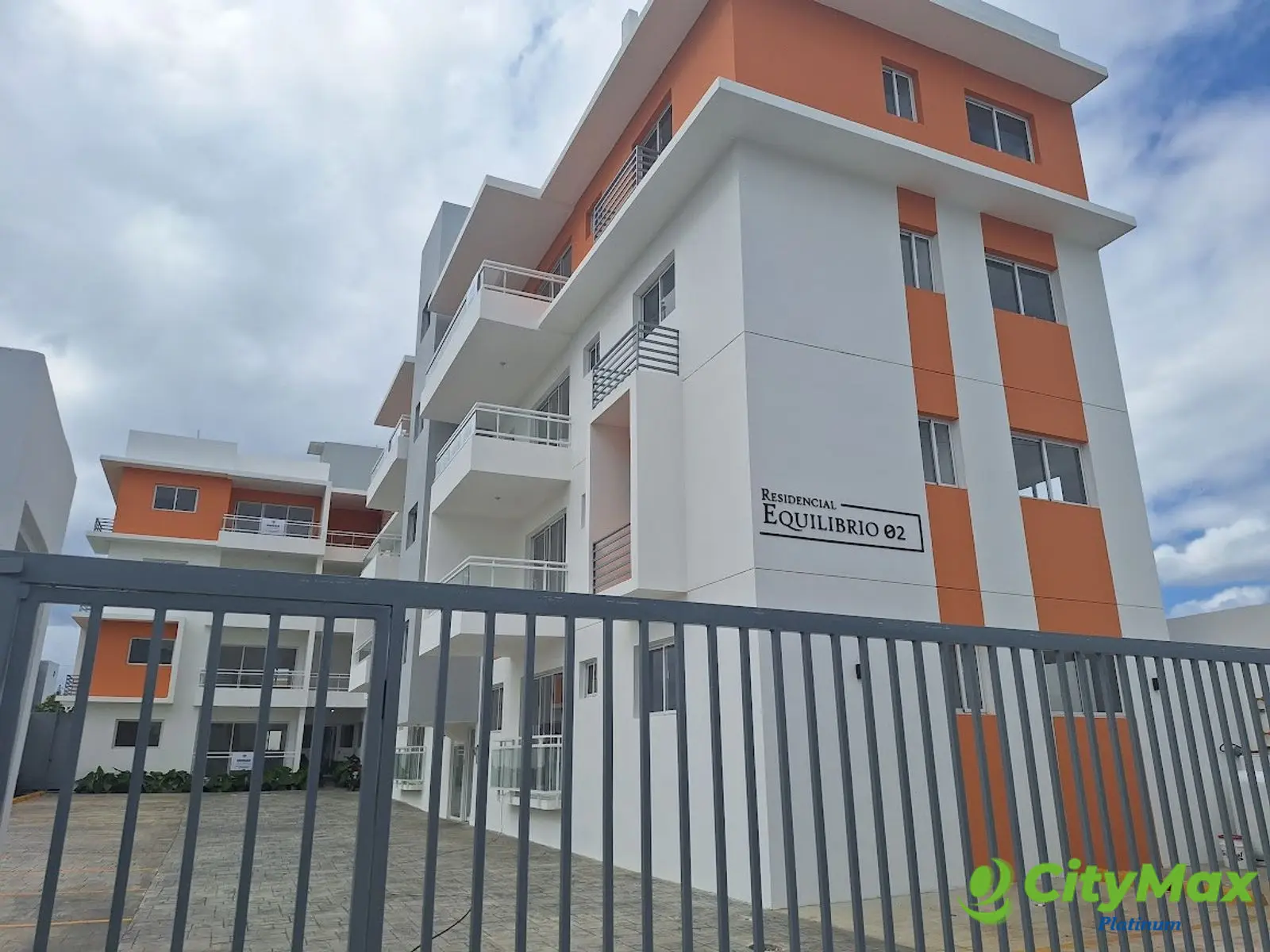 Apartamentos Modernos y Funcionales en San Isidro - foto 3