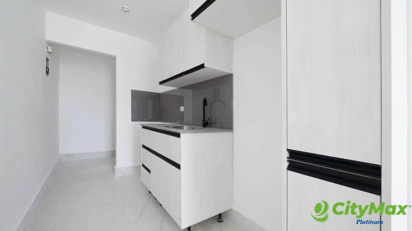Apartamentos en venta en torre moderna en Evaristo Morales - foto 15