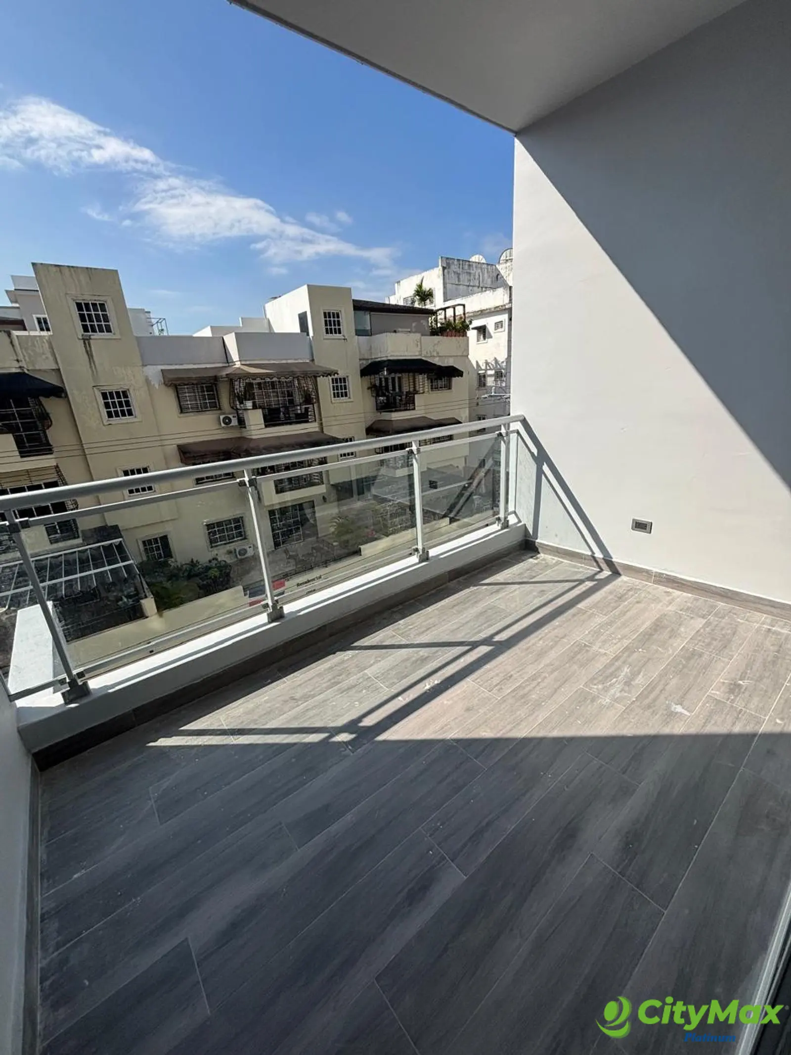 PROYECTA IV, torre de apartamentos de 1 y 2 habitaciones a pocos metros del parque las praderas - foto 2