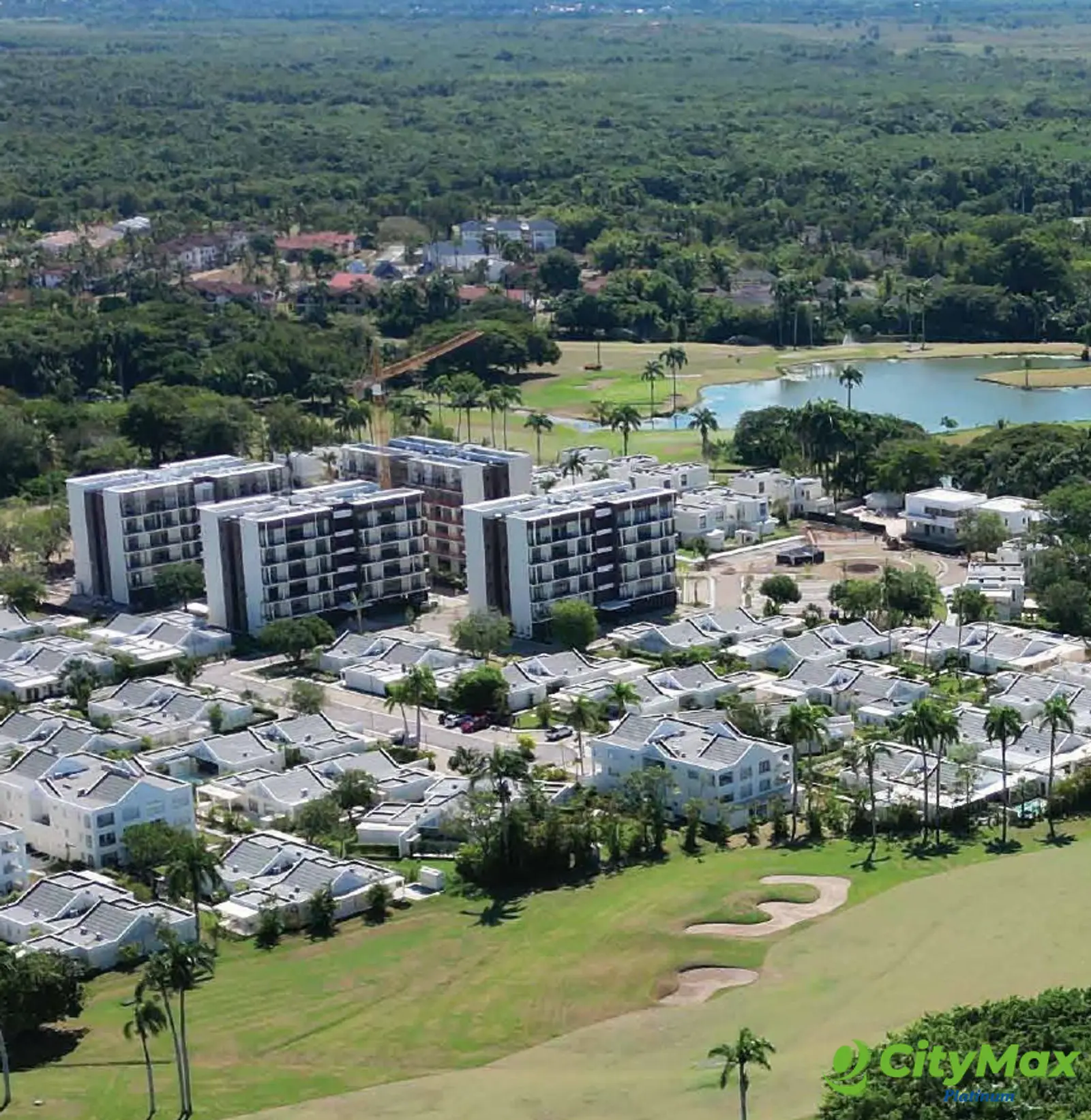 GREEN ONE PLAYA DORADA. Comunidad residencial y vacacional de lujo, ubicada junto al prestigioso cam - foto 2