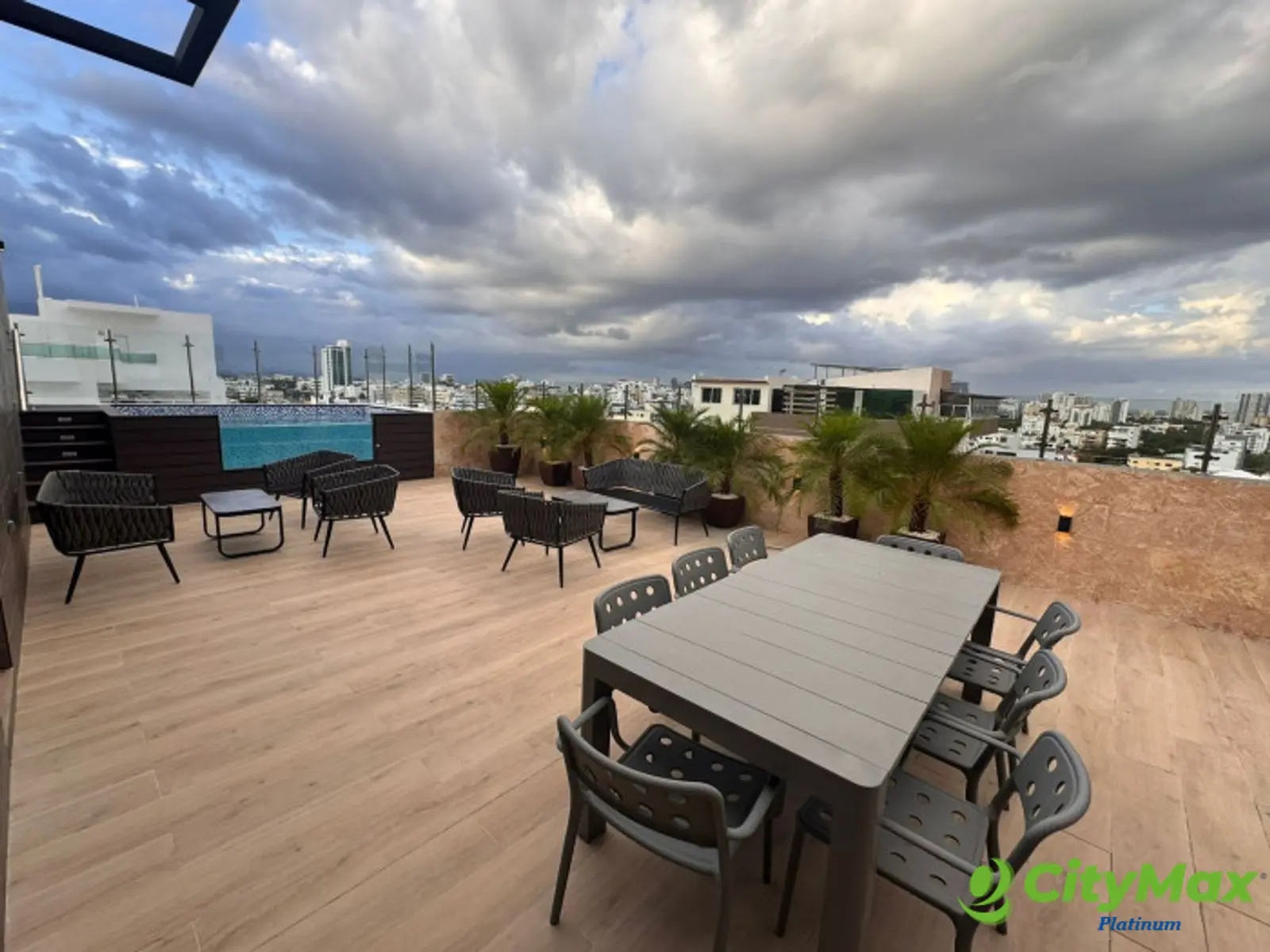  Apartamento en Venta en El Renacimiento Santo Domingo. - foto 1