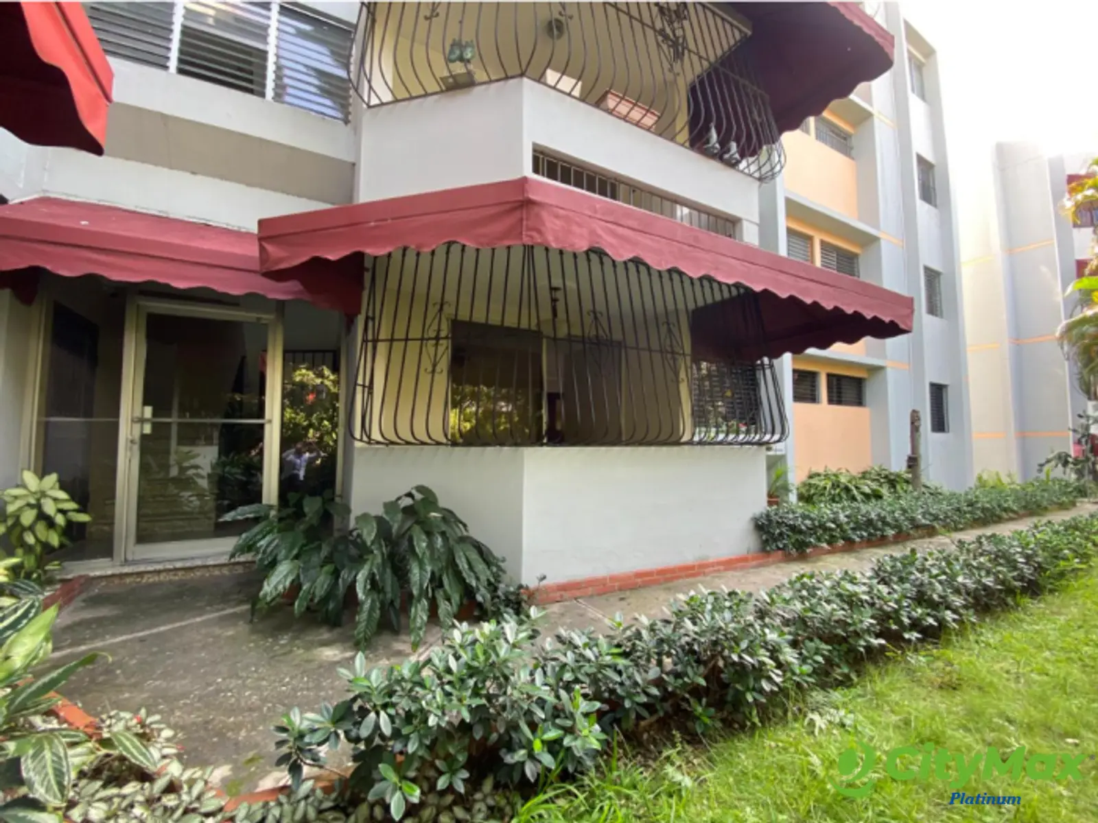 Apartamento en Venta en Av Los Proceres Santo Domingo - foto 1